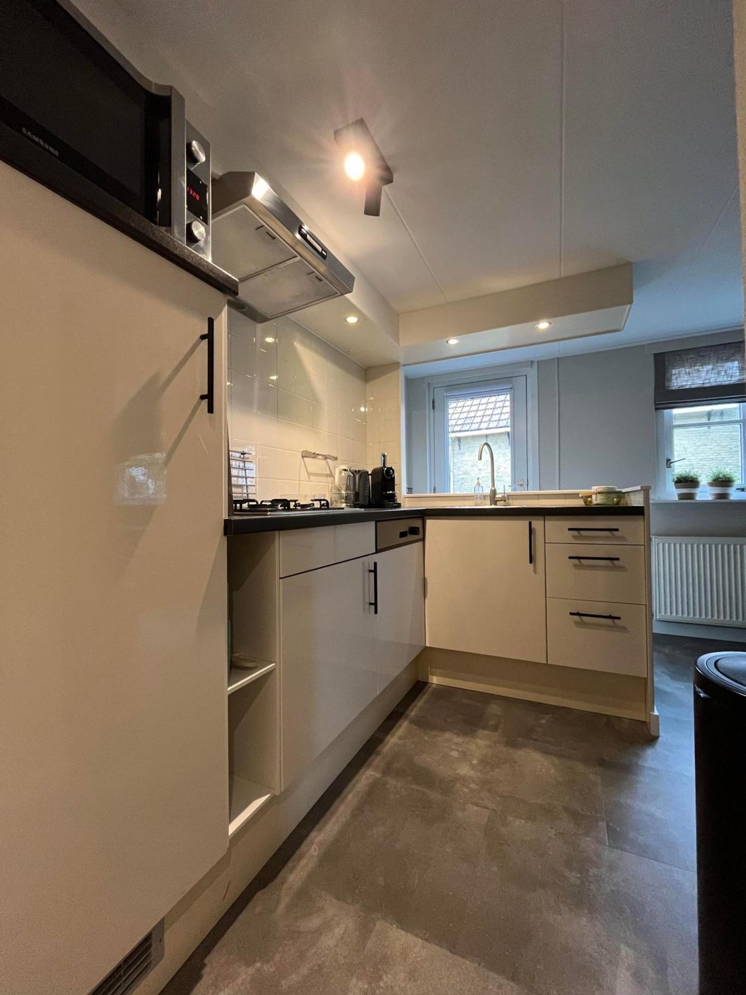 It Gasthus Apartment Baaiduinen Exterior photo